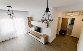 Samplus Central Apartment